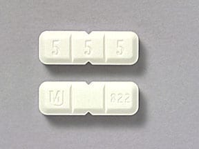 azithromycin monohydrate with food