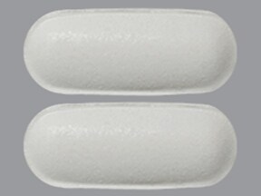 This medicine is a white, oblong tablet. 